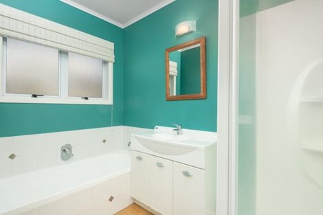 Photo of property in 107 Karewa Parade, Papamoa Beach, Papamoa, 3118