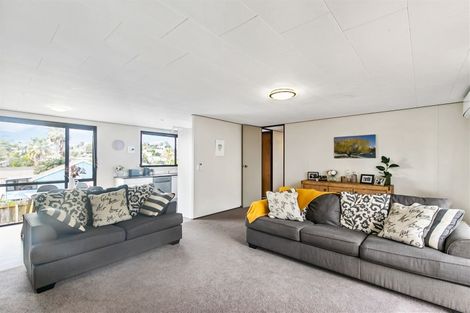 Photo of property in 1/31 Caribbean Drive, Unsworth Heights, Auckland, 0632