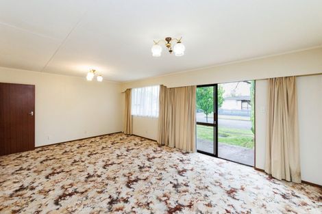Photo of property in 2 Adams Place, Kelvin Grove, Palmerston North, 4414