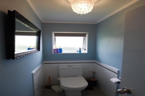 Photo of property in 18 Yarrow Place, Papakowhai, Porirua, 5024