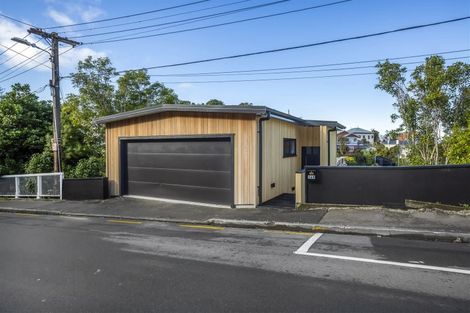 Photo of property in 149 Kelburn Parade, Kelburn, Wellington, 6012