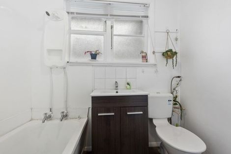 Photo of property in 2/756 Fergusson Drive, Elderslea, Upper Hutt, 5018