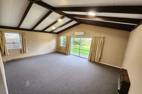 Photo of property in 34 Kelvin Grove Road, Kelvin Grove, Palmerston North, 4414