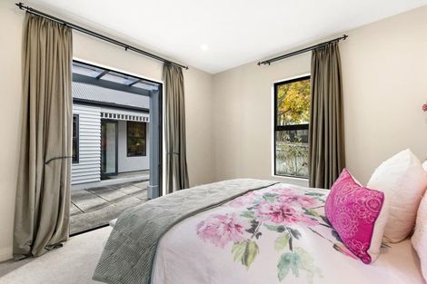 Photo of property in 63 Devon Street, Arrowtown, 9302