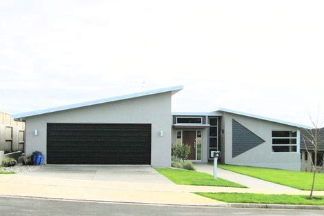 Photo of property in 14 Portobello Way, Huntington, Hamilton, 3210