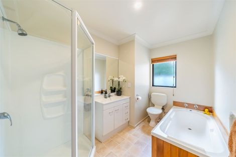 Photo of property in 5 Messines Avenue, Trentham, Upper Hutt, 5018