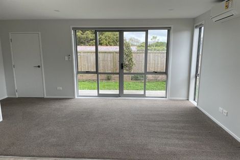 Photo of property in 3/51 Wharf Road, Te Atatu Peninsula, Auckland, 0610