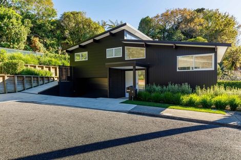 Photo of property in 4 Azalea Place, Brooklands, New Plymouth, 4310