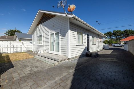 Photo of property in 401 Broadway, Miramar, Wellington, 6022