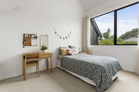 Photo of property in 25a Premier Avenue, Point Chevalier, Auckland, 1022