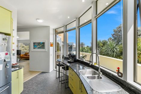 Photo of property in 2/25 Auld Street, Torbay, Auckland, 0630