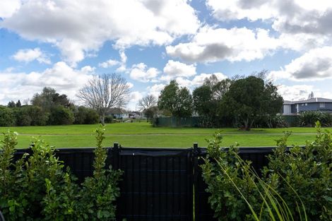 Photo of property in 4/23 Ross Crescent, Fairfield, Hamilton, 3214