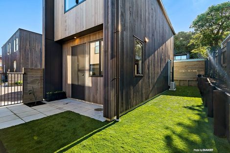 Photo of property in 6/20 Trent Street, Island Bay, Wellington, 6023