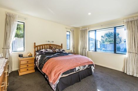 Photo of property in 8 Havana Gardens, Shirley, Christchurch, 8052