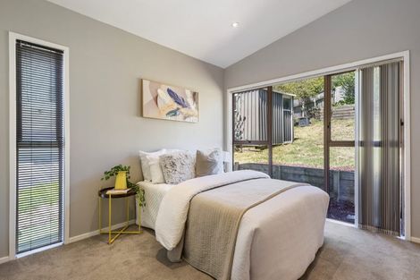 Photo of property in 9 Malters Place, Browns Bay, Auckland, 0630