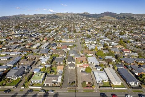 Photo of property in 126 Lincoln Road, Addington, Christchurch, 8024