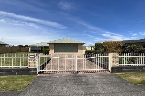 Photo of property in 30 Bayly Street, Waitara, 4320