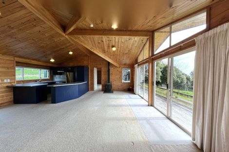 Photo of property in 82 Huia Street, Waikanae, 5036