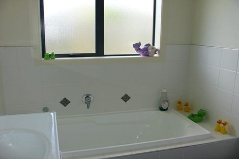 Photo of property in 8a Carisbrook Place, Rototuna North, Hamilton, 3210