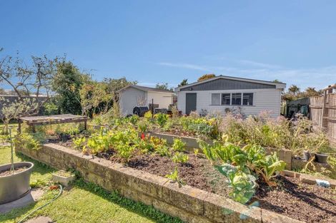 Photo of property in 16 Maunder Street, Marton, 4710