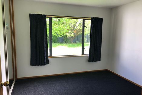 Photo of property in 16 Buckleys Road, Rangiora, 7400