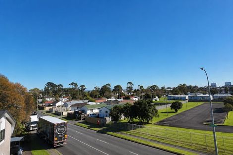 Photo of property in 3/7 Wallson Crescent, Wiri, Auckland, 2104