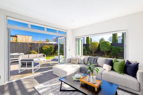 Photo of property in 17a Taylors Avenue, Bryndwr, Christchurch, 8052