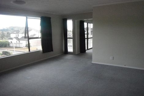 Photo of property in 21 Spyglass Lane, Whitby, Porirua, 5024