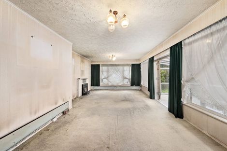 Photo of property in 27 Lees Grove, Wainuiomata, Lower Hutt, 5014