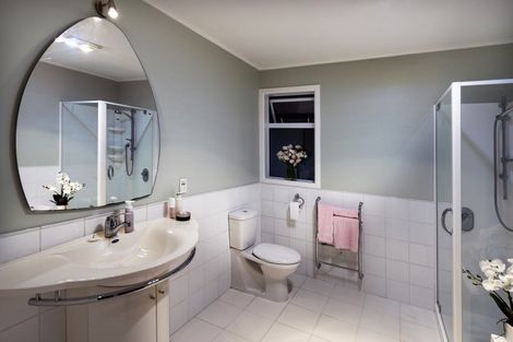 Photo of property in 9 Khouri Avenue, Karori, Wellington, 6012