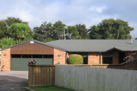 Photo of property in 15 Millthorpe Crescent, Pukete, Hamilton, 3200