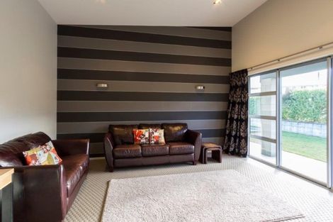 Photo of property in 8 Moraine Place, Lake Hawea, Wanaka, 9382