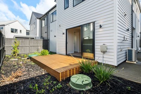Photo of property in 6 Babos Avenue, Kumeu, 0810