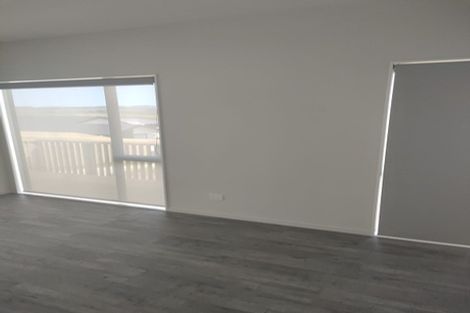 Photo of property in 12 Taupata Lane, Helensville, 0800