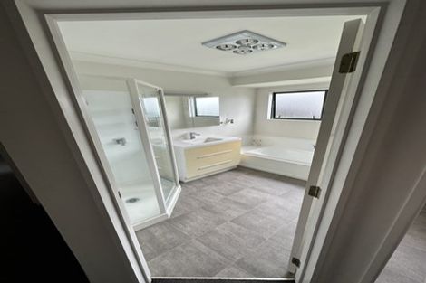 Photo of property in 41 Aspiring Avenue, Clover Park, Auckland, 2019