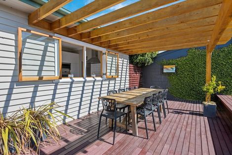 Photo of property in 157 Knowles Street, St Albans, Christchurch, 8052