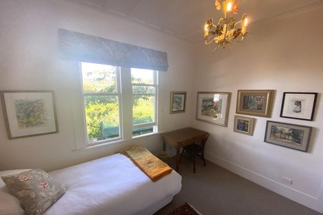 Photo of property in 25 Saint Michaels Crescent, Kelburn, Wellington, 6012