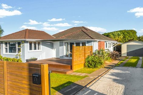 Photo of property in 29 Beach Road, North New Brighton, Christchurch, 8083