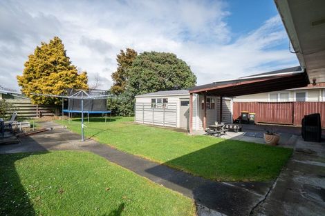 Photo of property in 32 Rhodes Drive, Kelvin Grove, Palmerston North, 4414