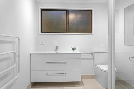 Photo of property in 6b Rubens Place, Burnside, Christchurch, 8053