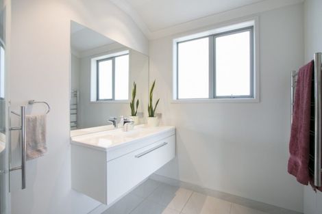 Photo of property in 5 Riverside Place, Katikati, 3129