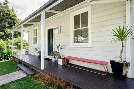 Photo of property in 26 Main Street, Hospital Hill, Napier, 4110