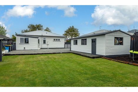 Photo of property in 51 Avenue Road, West End, Timaru, 7910