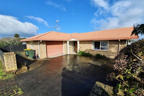 Photo of property in 16 Bella Villa Drive, Waiuku, 2123