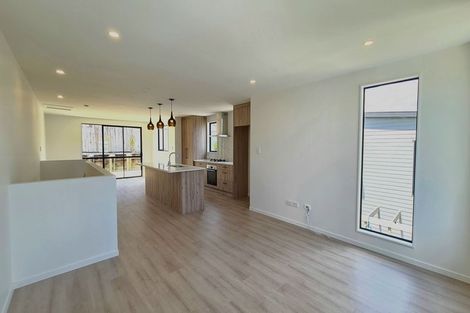 Photo of property in 20b Crestview Rise, Papakura, 2110