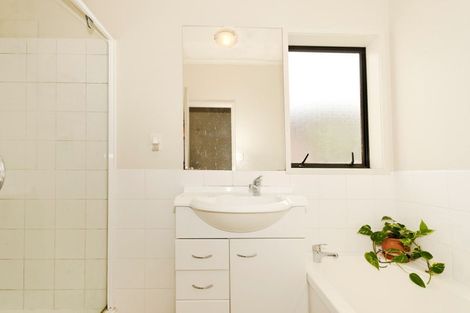 Photo of property in 11 Barnea Circle, Glen Eden, Auckland, 0602