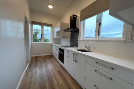 Photo of property in 9 Akarana Avenue, Mount Roskill, Auckland, 1041