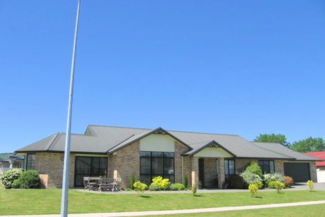 Photo of property in 2 Claire Place, Lytton West, Gisborne, 4010