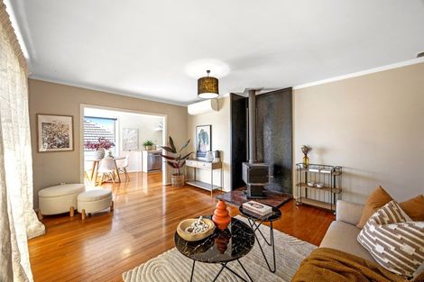 Photo of property in 19 Walkers Road, Lyttelton, 8082