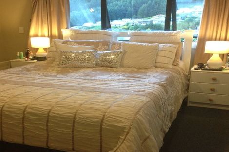 Photo of property in 229a Fernhill Road, Sunshine Bay, Queenstown, 9300